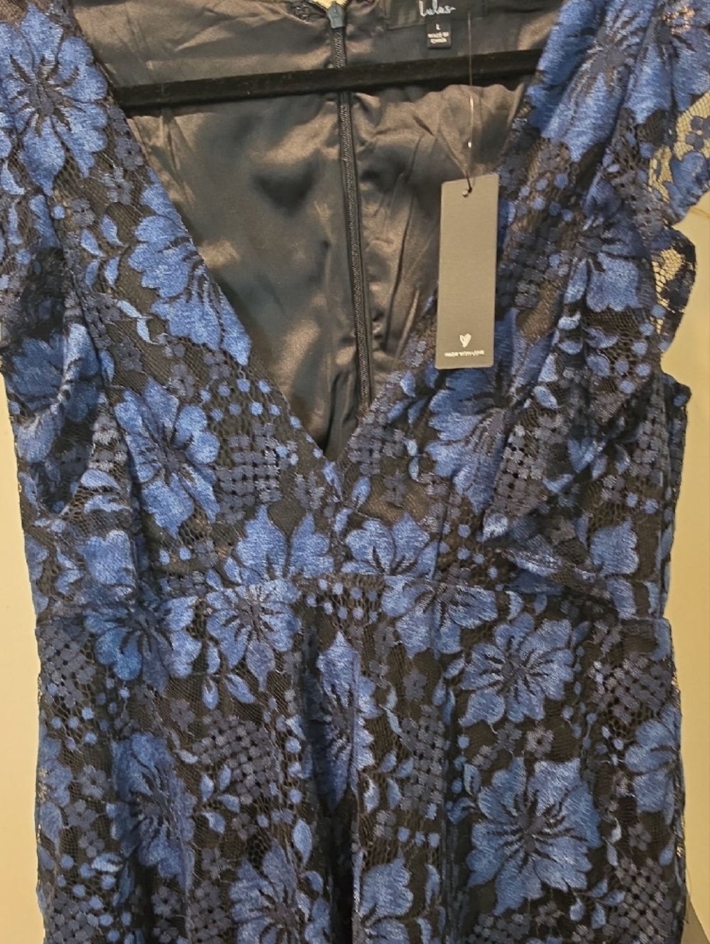 Lulu's Navy and Black Floral Lace Tiered V‑Neck Midi Dress - Picture 3 of 4